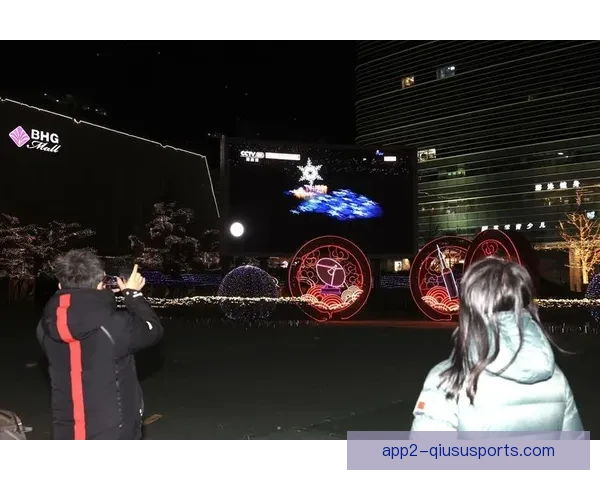 沉浸式足球视频直播间畅享顶级赛事精彩瞬间互动体验实时解说数据分析球迷狂欢夜